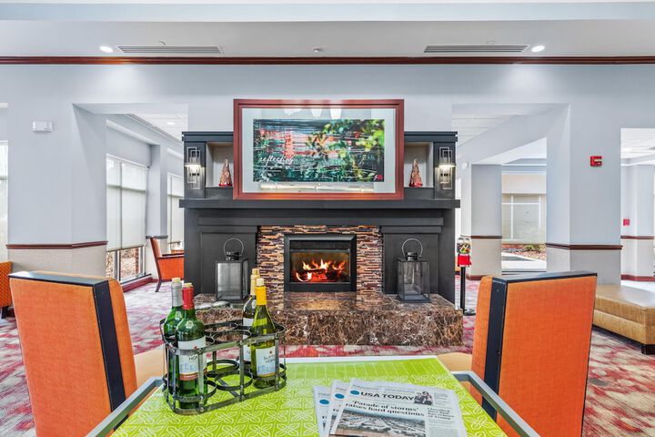 Entrance & Lobby