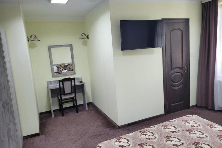 Room 9 of 73