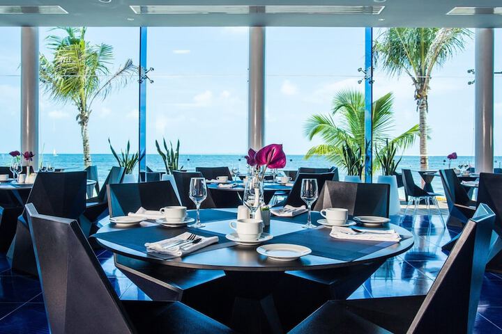 Dining 100 of 126