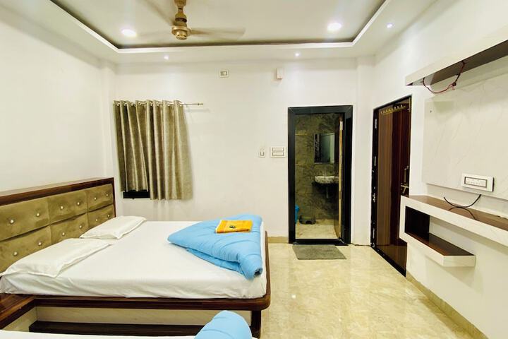 Room 21 of 30