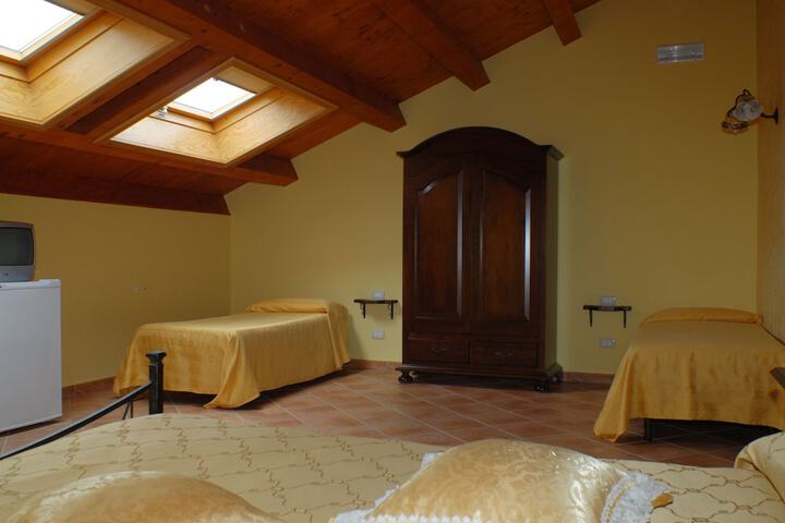 Room 10 of 41