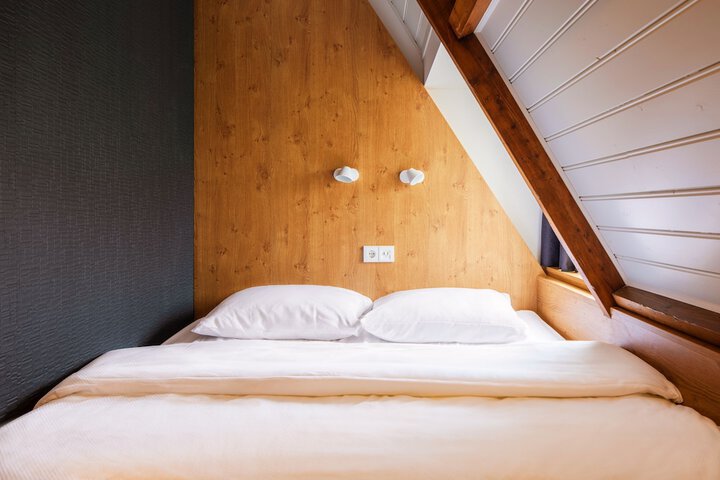 Room 22 of 54