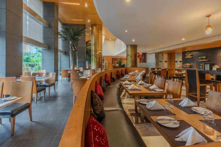 Dining 64 of 93