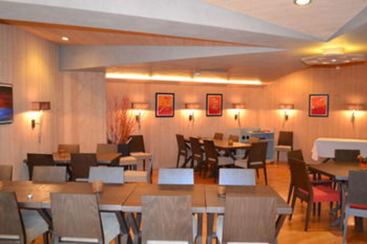 Dining 59 of 67