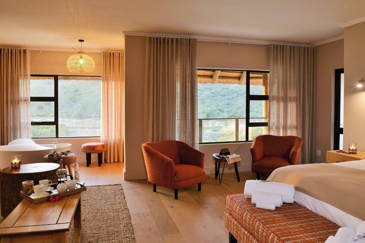 Room 14 of 62