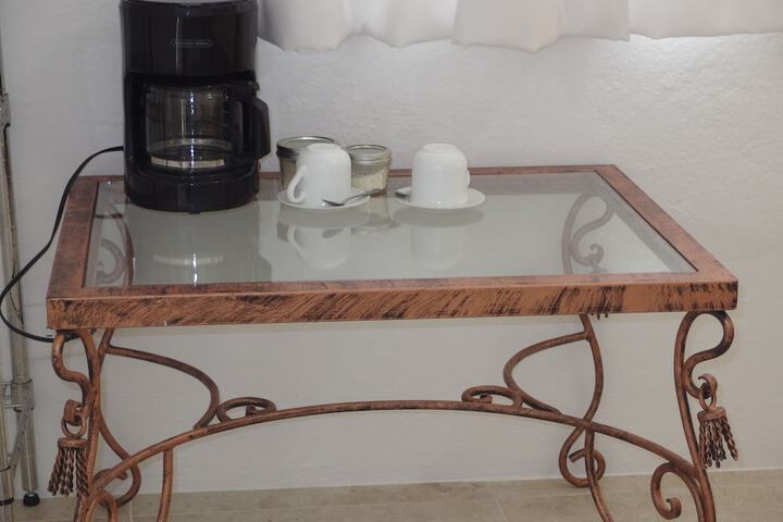 Breakfast/Coffee Service 24 of 37