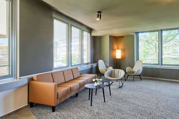 Room 15 of 28