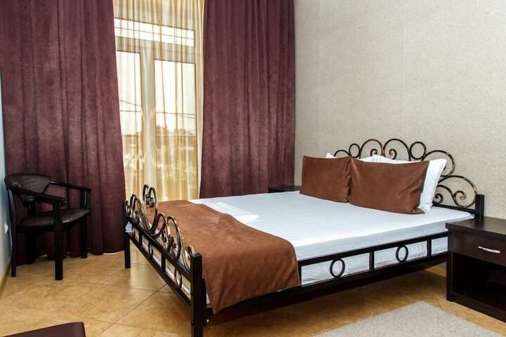 Room 25 of 35