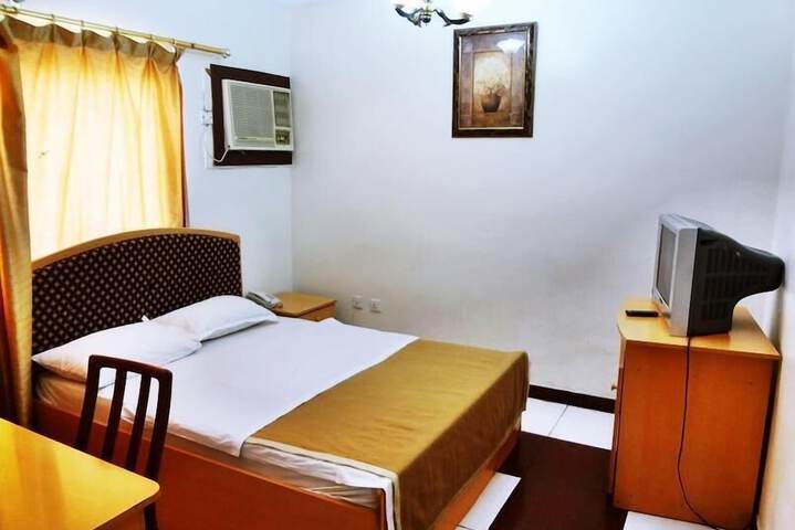 Room 14 of 25