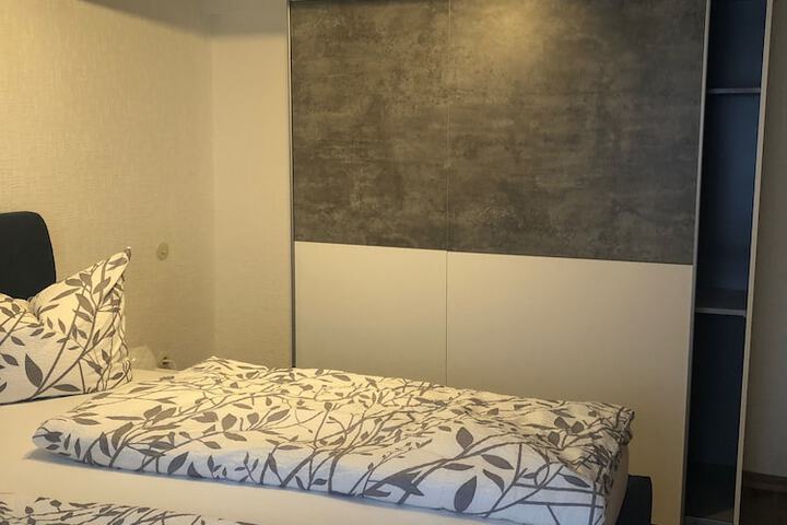 Room 6 of 73