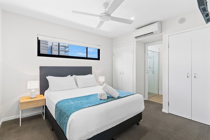 Room 5 of 20