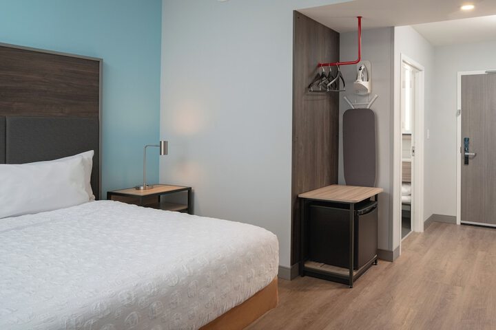 Room 14 of 38