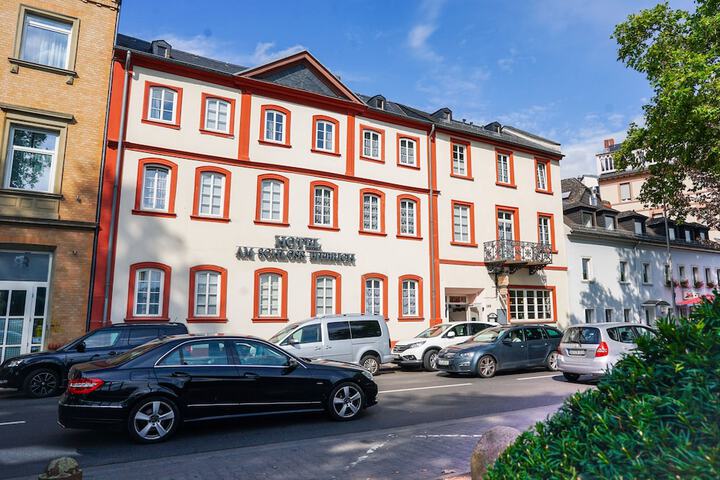 Hotel 82 of 89