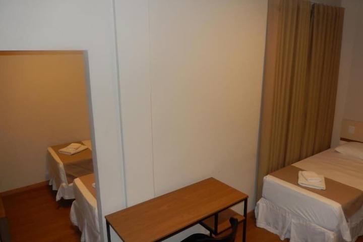 Room 4 of 22