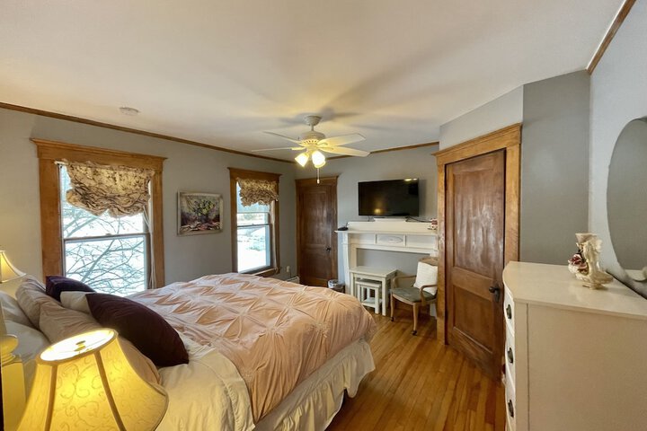 Room 16 of 60