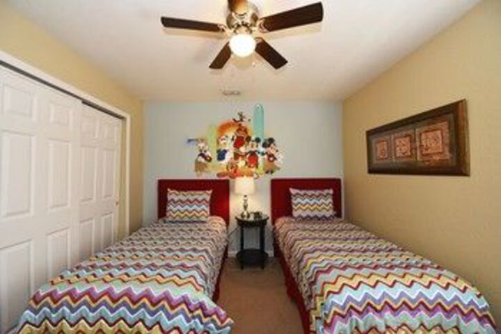 Room 12 of 20