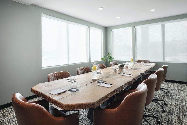 Meeting facility
