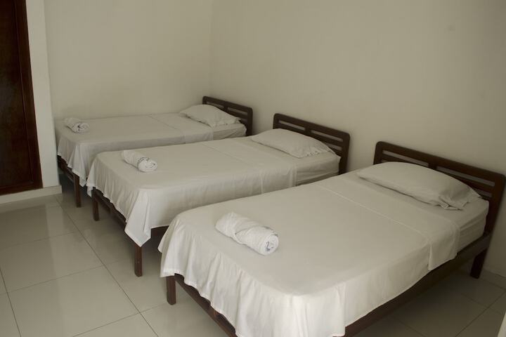 Room 8 of 17