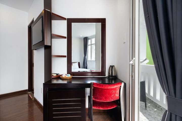 Room 20 of 49
