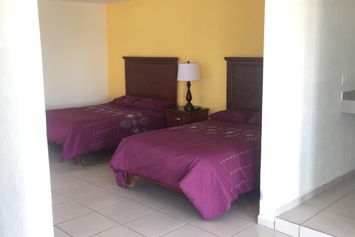 Room 8 of 17