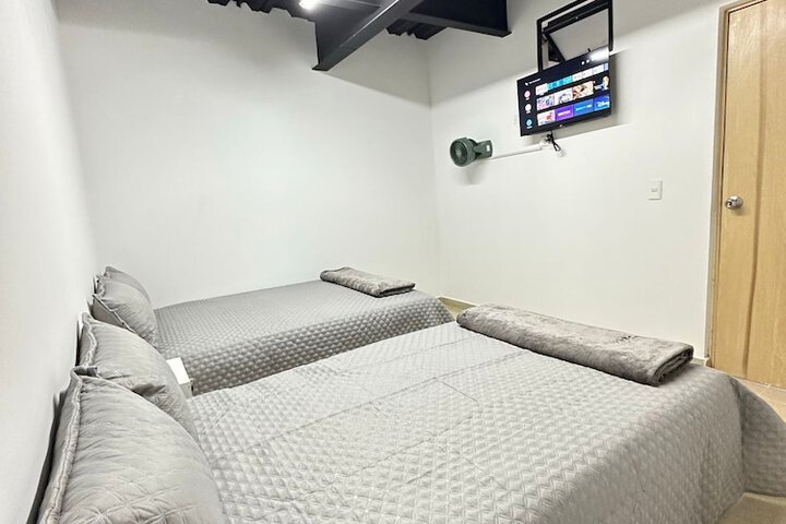Room 8 of 72