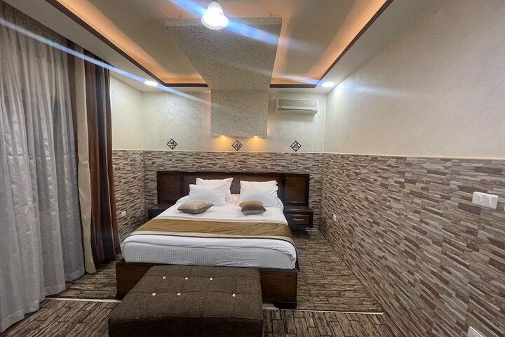 Room 21 of 50