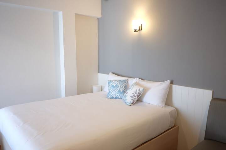 Room 5 of 22