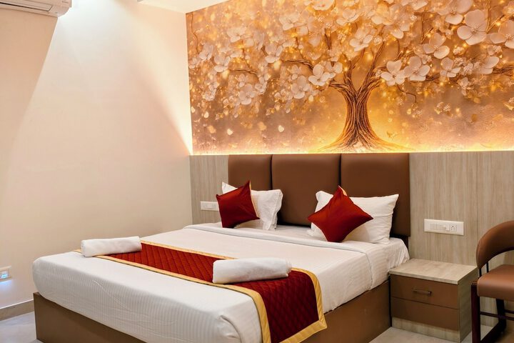 Room 7 of 13