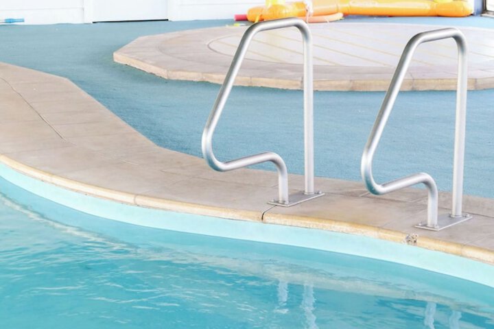 Pool 52 of 65