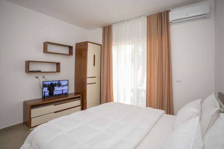 Room 16 of 58