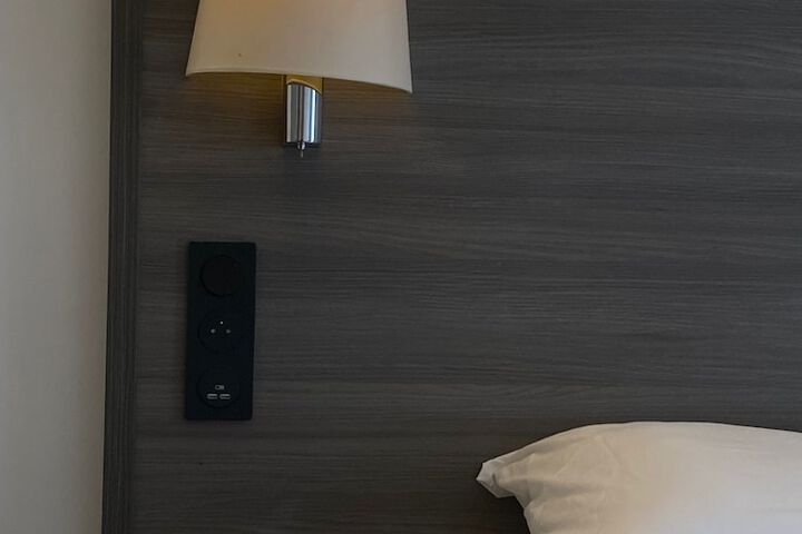 Room 14 of 35