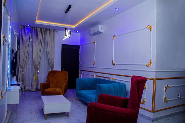 Room 15 of 24