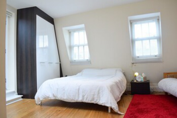 Room 13 of 15