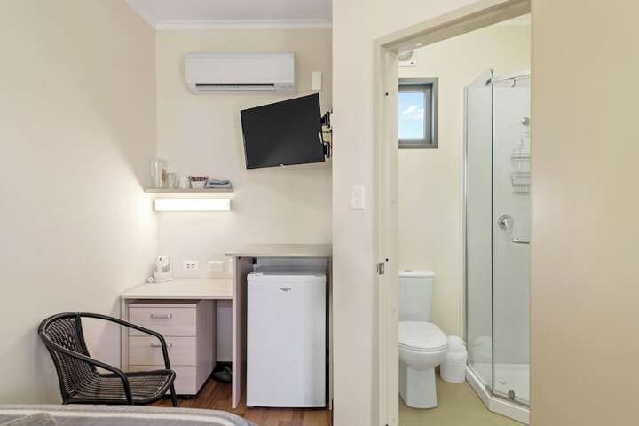 Room 13 of 52