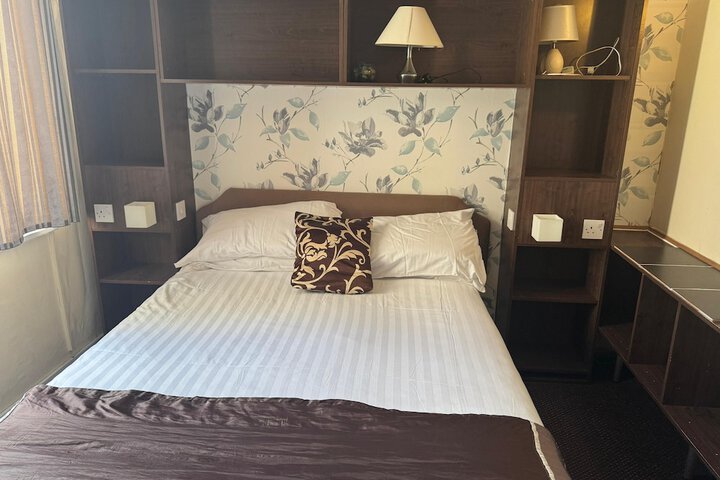 Room 22 of 156