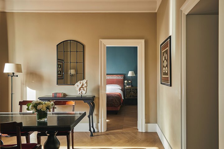 Room 38 of 153