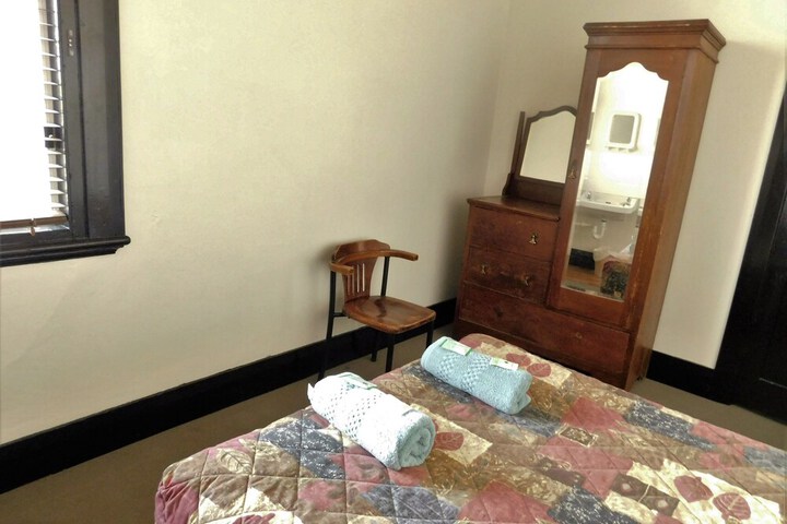 Room 17 of 51