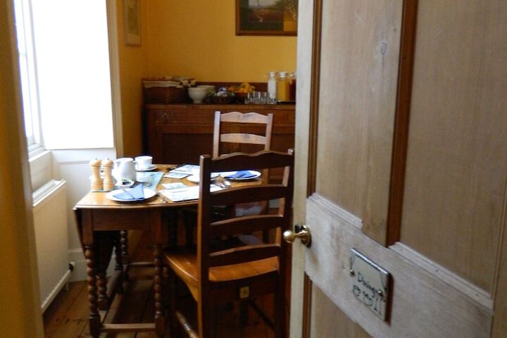 Dining 10 of 45