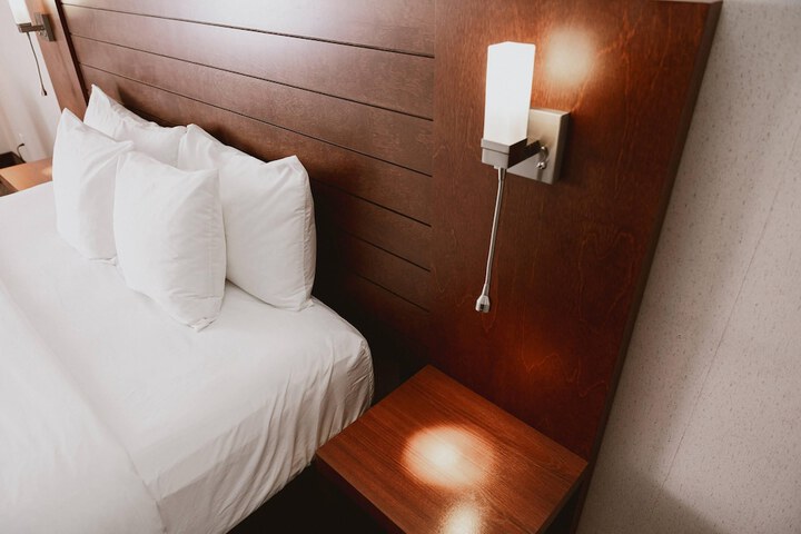 Room 87 of 120