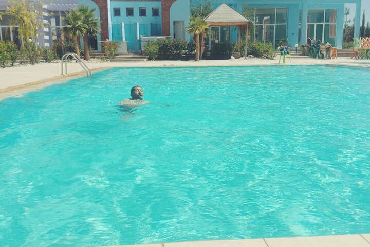 Pool 19 of 29