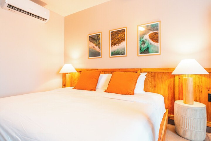 Room 30 of 64