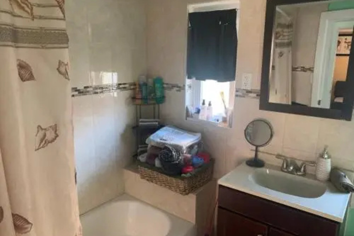 Room 7 of 26