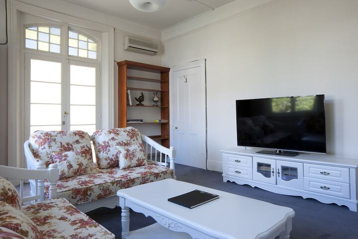 Room 6 of 50
