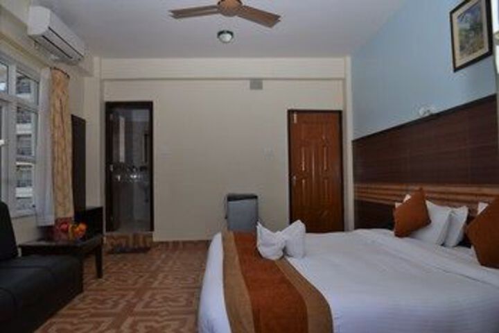 Room 42 of 70