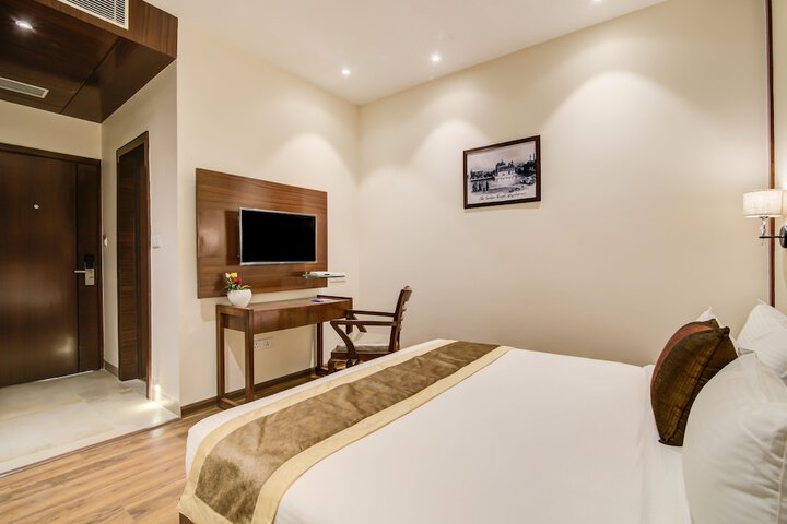 Room 16 of 70