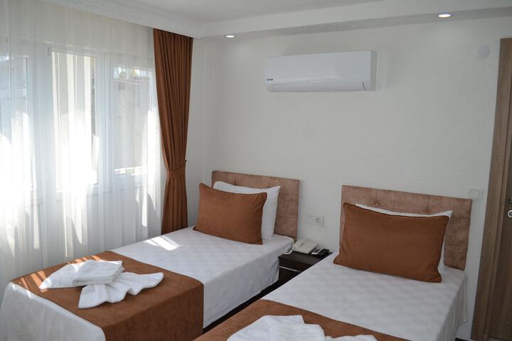Room 4 of 88