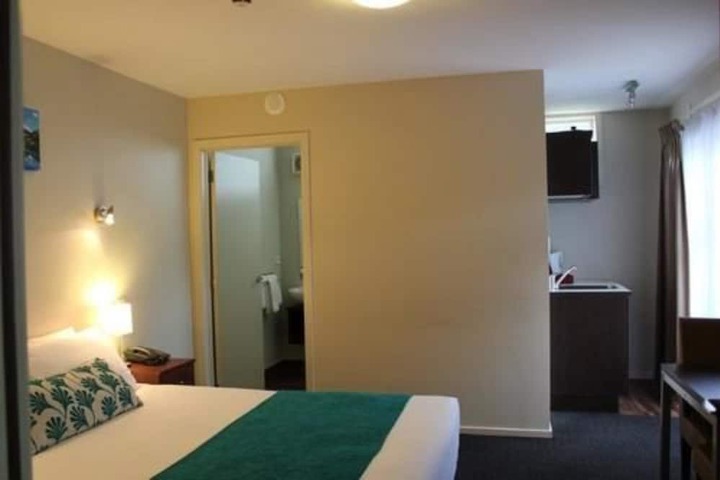 Room 8 of 21