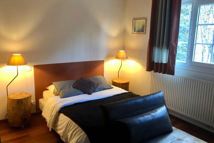 Room 6 of 31