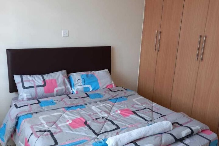 Room 6 of 39