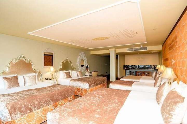 Room 57 of 194